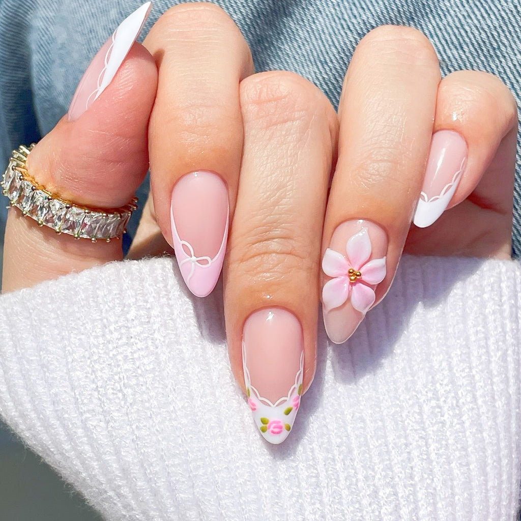 Floral French Tip Press-on Nails , 24pcs Full Size 433